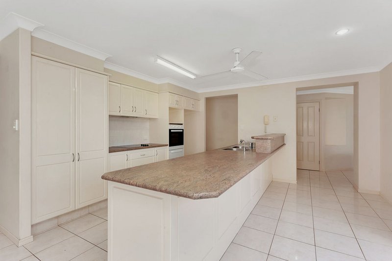 Photo - 69 Dipper Drive, Burleigh Waters QLD 4220 - Image 6