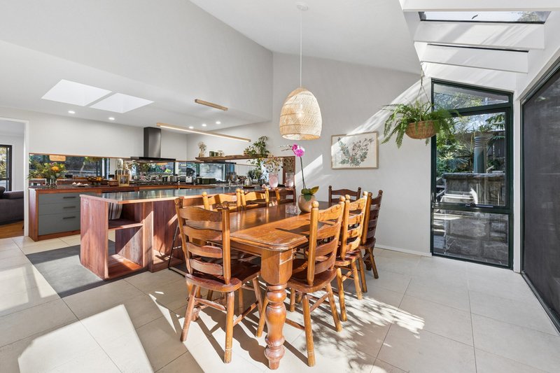 Photo - 69 Dolphin Crescent, Avalon Beach NSW 2107 - Image 8
