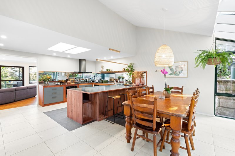 Photo - 69 Dolphin Crescent, Avalon Beach NSW 2107 - Image 9