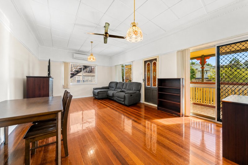 Photo - 69 Donald Street, Camp Hill QLD 4152 - Image 2