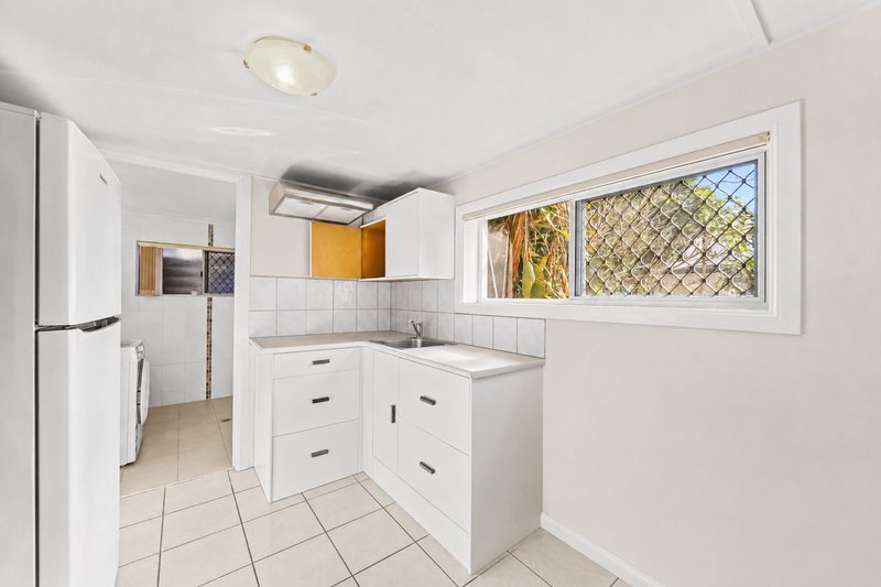Photo - 69 Donald Street, Camp Hill QLD 4152 - Image 28