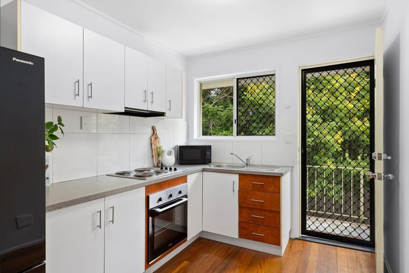 Photo - 6/9 Dorothy Street, Strathpine QLD 4500 - Image 3