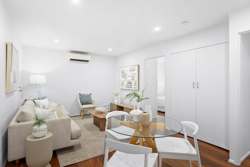 Photo - 6/9 Dorothy Street, Strathpine QLD 4500 - Image 4