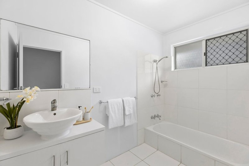 Photo - 6/9 Dorothy Street, Strathpine QLD 4500 - Image 7