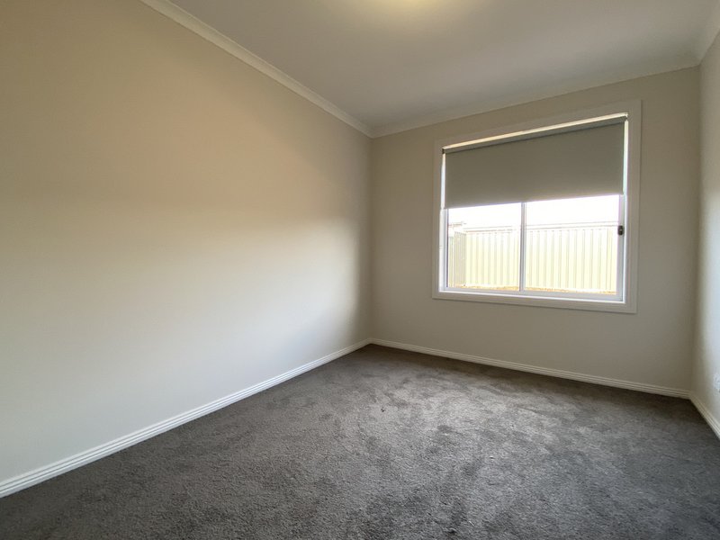 Photo - 69 Edgecombe Road, Davoren Park SA 5113 - Image 9