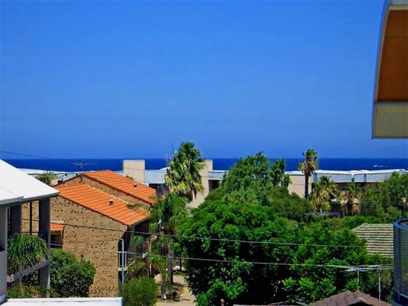 Photo - 6/9 Edgehill Street, Scarborough WA 6019 - Image 8