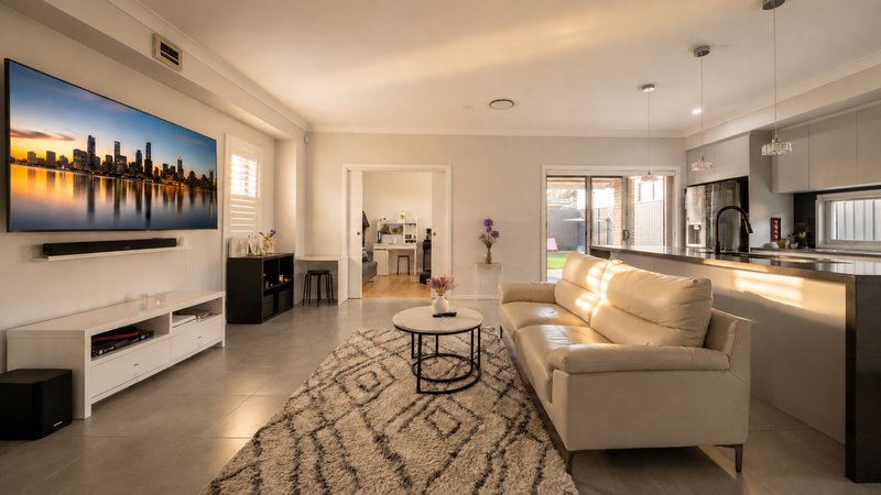 Photo - 69 Eighteenth Avenue, Austral NSW 2179 - Image 2