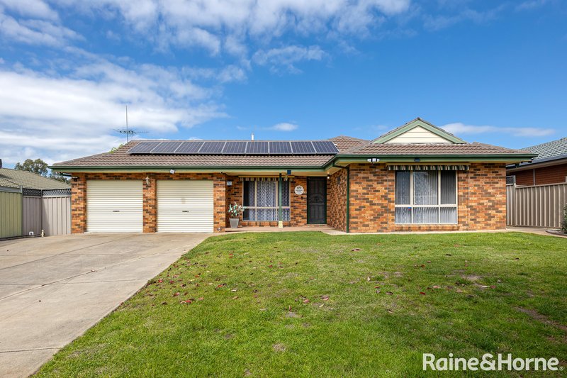 Photo - 69 Eldershaw Drive, Forest Hill NSW 2651 - Image 1
