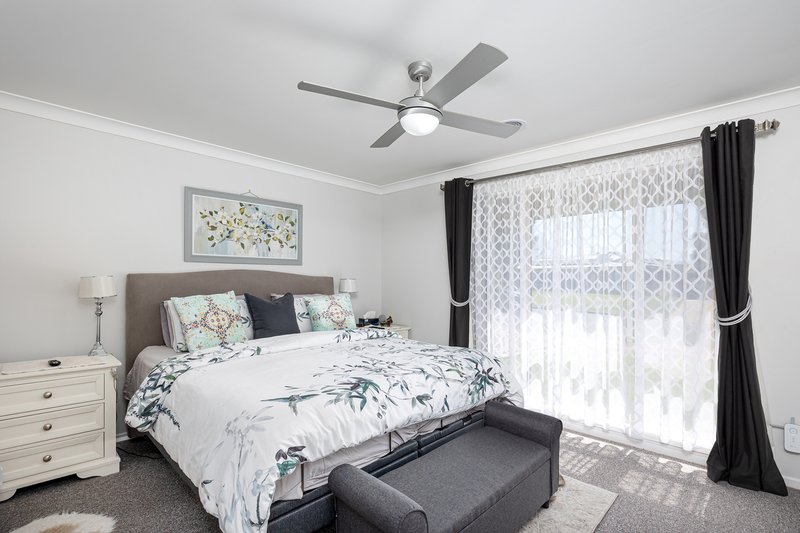 Photo - 69 Eldershaw Drive, Forest Hill NSW 2651 - Image 6