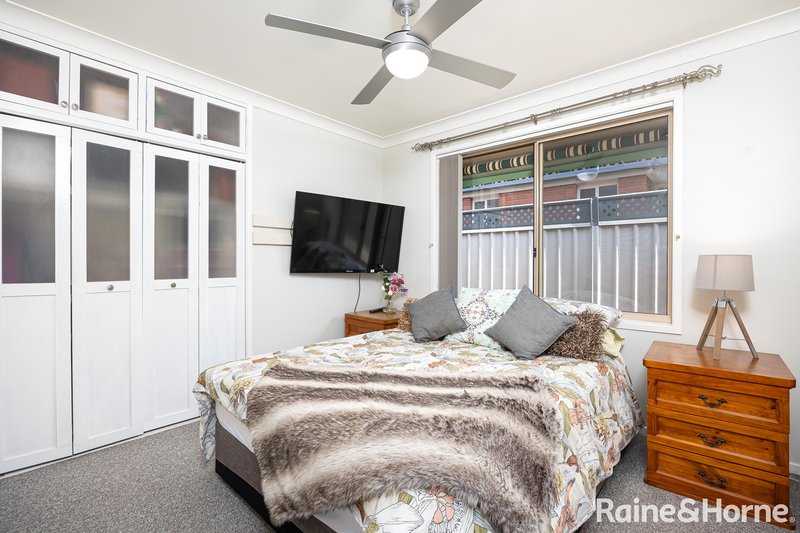 Photo - 69 Eldershaw Drive, Forest Hill NSW 2651 - Image 9
