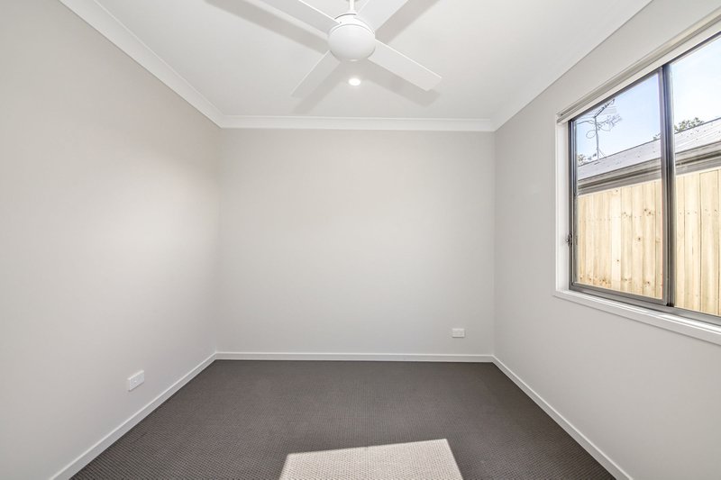 Photo - 6/9 Firetail Court, Morayfield QLD 4506 - Image 5