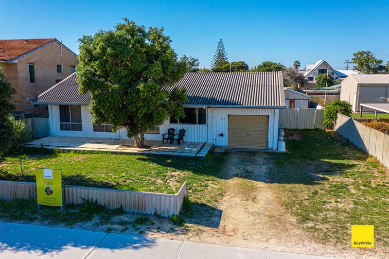 Photo - 69 Gingin Road, Lancelin WA 6044 - Image 19