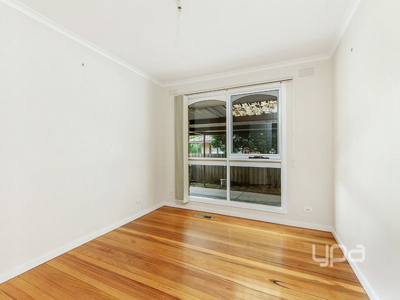 Photo - 69 Glyndon Avenue, St Albans VIC 3021 - Image 8