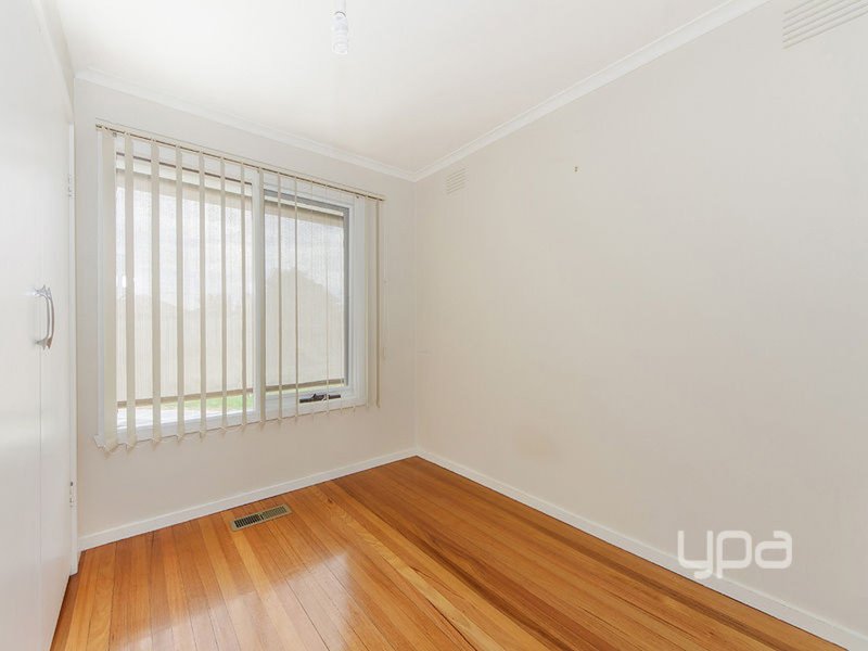 Photo - 69 Glyndon Avenue, St Albans VIC 3021 - Image 9