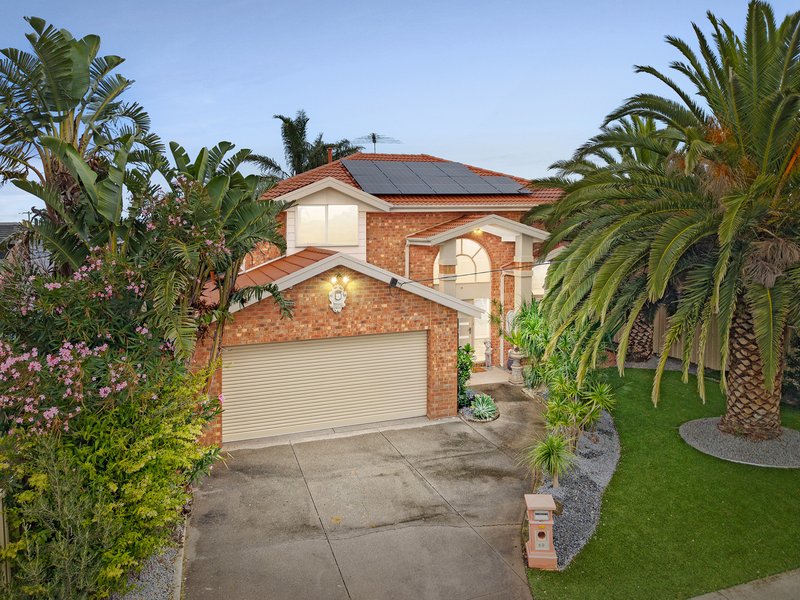 Photo - 69 Greaves Street South, Werribee VIC 3030 - Image 2