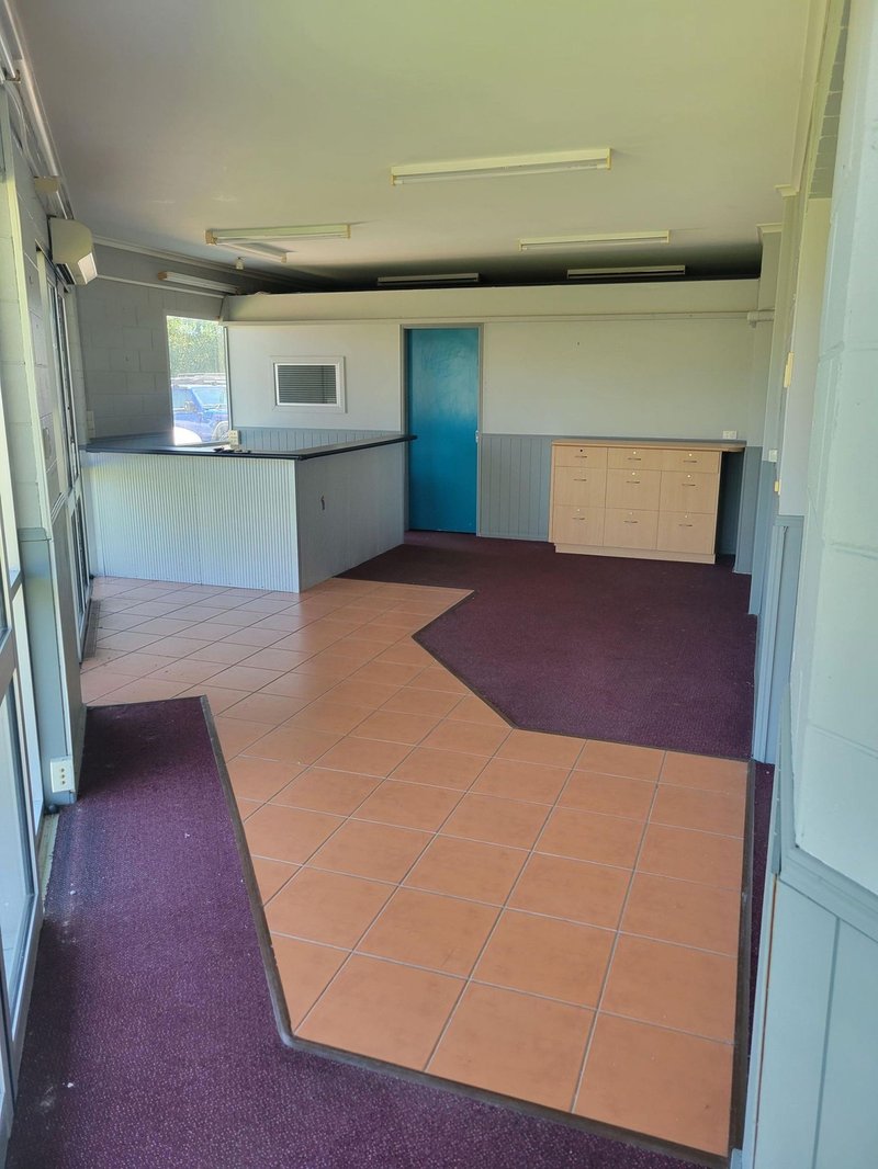 Photo - 69 Gympie Road, Tin Can Bay QLD 4580 - Image 6