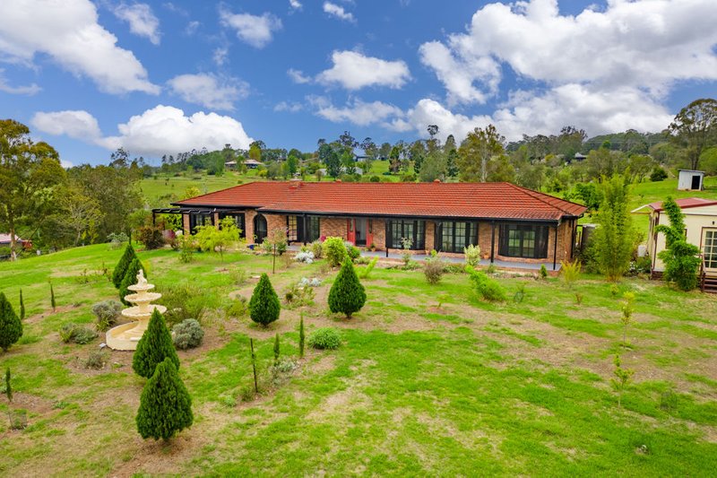 Photo - 69 Hardgrave Road, Blackbutt QLD 4314 - Image 2