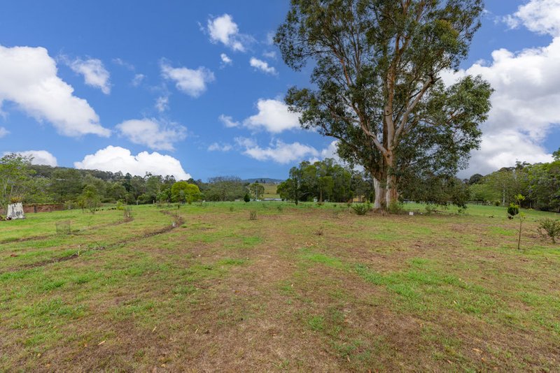 Photo - 69 Hardgrave Road, Blackbutt QLD 4314 - Image 3