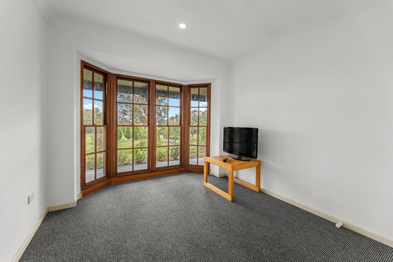 Photo - 69 Hardgrave Road, Blackbutt QLD 4314 - Image 17