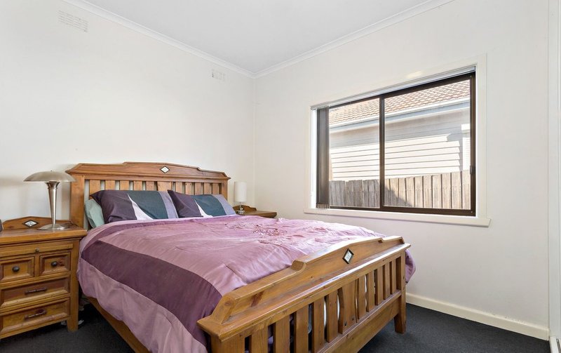 Photo - 69 Hickford Street, Reservoir VIC 3073 - Image 6