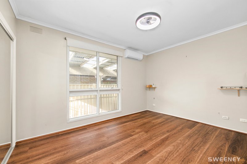 Photo - 69 Hook Street, Altona Meadows VIC 3028 - Image 4