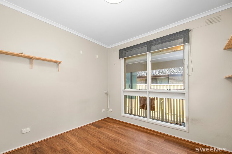 Photo - 69 Hook Street, Altona Meadows VIC 3028 - Image 5