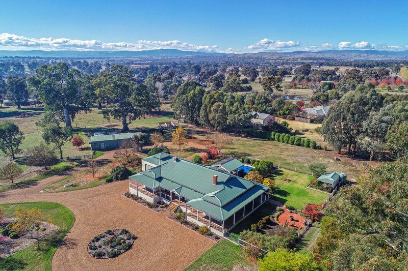 69 Howes Creek Road, Mansfield VIC 3722