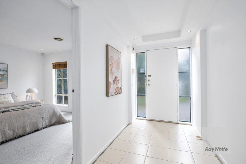 Photo - 69 Jindabyne Avenue, Taylors Hill VIC 3037 - Image 2