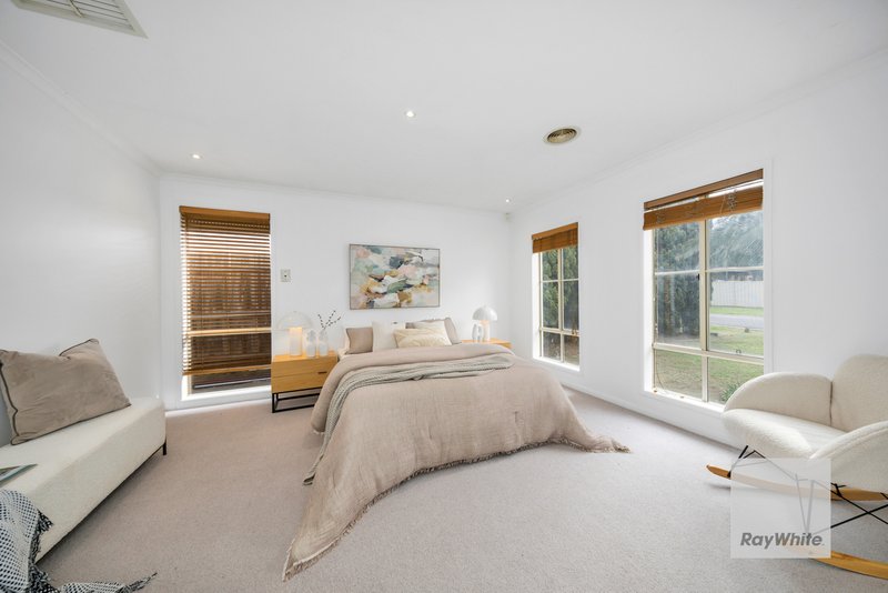 Photo - 69 Jindabyne Avenue, Taylors Hill VIC 3037 - Image 4