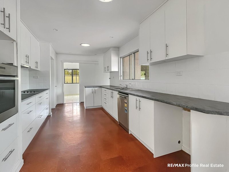 Photo - 69 Kersley Road, Kenmore QLD 4069 - Image 3