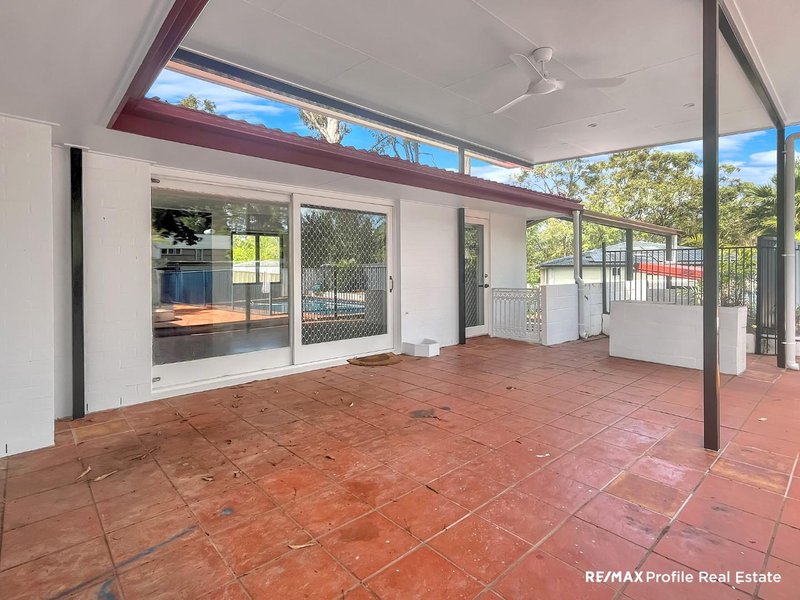 Photo - 69 Kersley Road, Kenmore QLD 4069 - Image 9