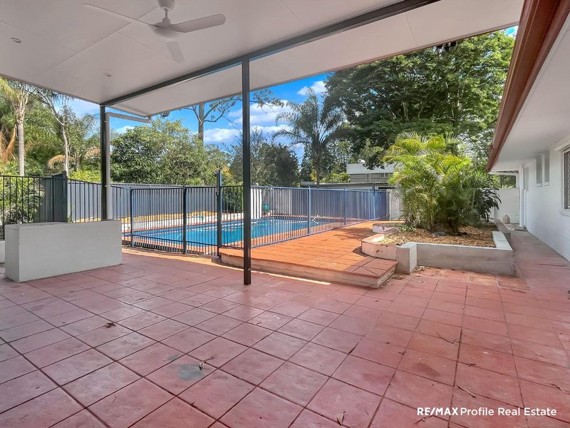 Photo - 69 Kersley Road, Kenmore QLD 4069 - Image 10