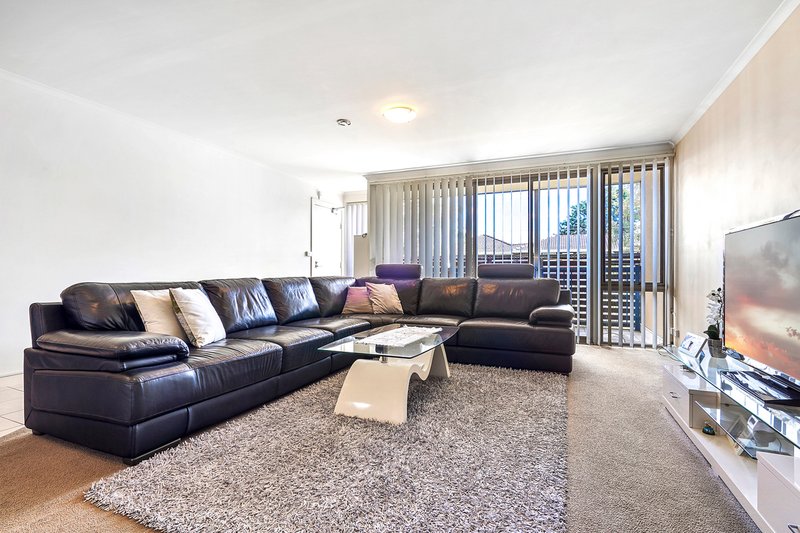 Photo - 6/9 King Street, Dandenong VIC 3175 - Image 2