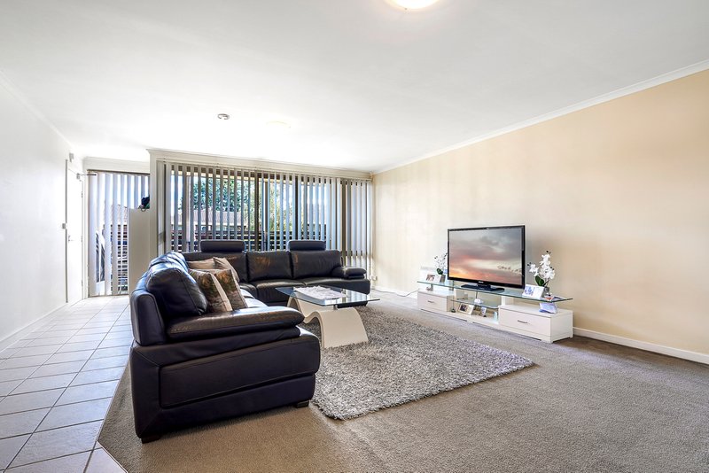 Photo - 6/9 King Street, Dandenong VIC 3175 - Image 4