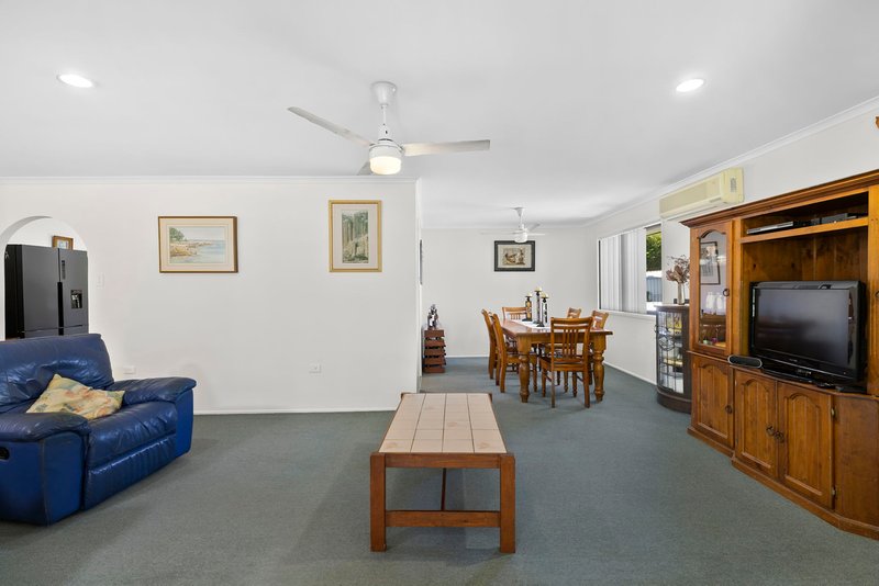 Photo - 69 Kirikee Street, Ferny Grove QLD 4055 - Image 4