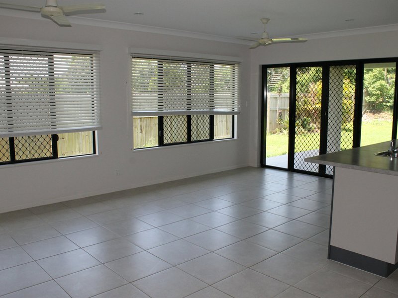 Photo - 69 Landsborough Drive, Smithfield QLD 4878 - Image 5