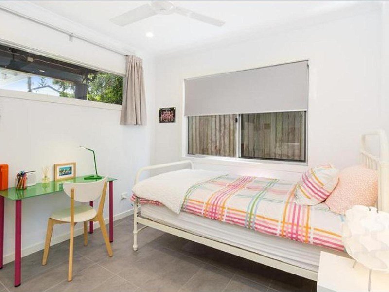 Photo - 69 Lanham Avenue, Grange QLD 4051 - Image 9