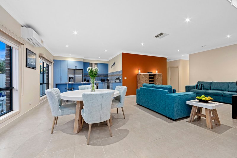 Photo - 69 Lawson Way, Caroline Springs VIC 3023 - Image 5