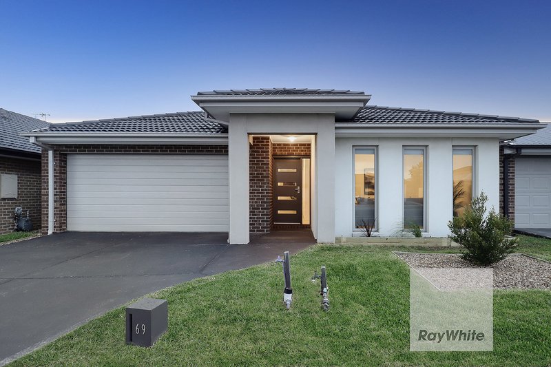 69 Lemonwood Drive, Greenvale VIC 3059