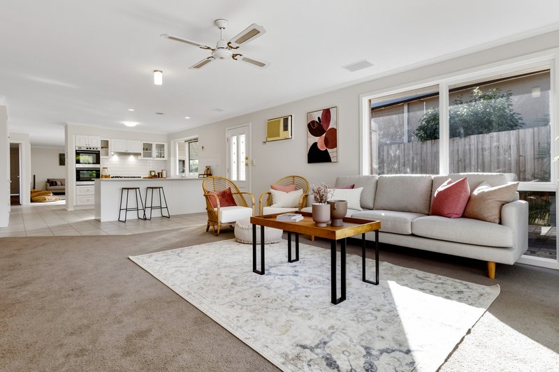 Photo - 69 Leonard Street, Bayswater VIC 3153 - Image 2