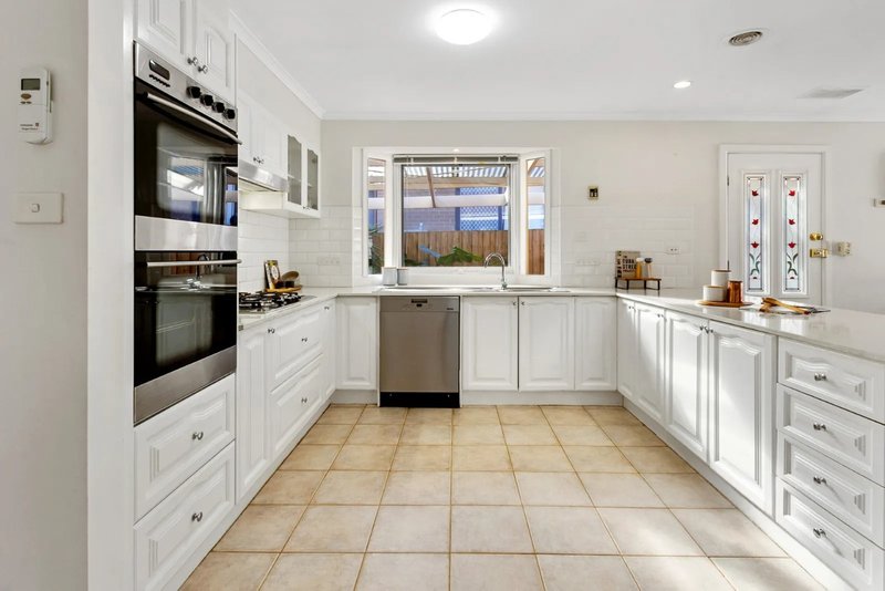 Photo - 69 Leonard Street, Bayswater VIC 3153 - Image 4