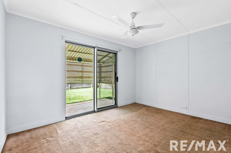 Photo - 69 Limpus Street, Urangan QLD 4655 - Image 5