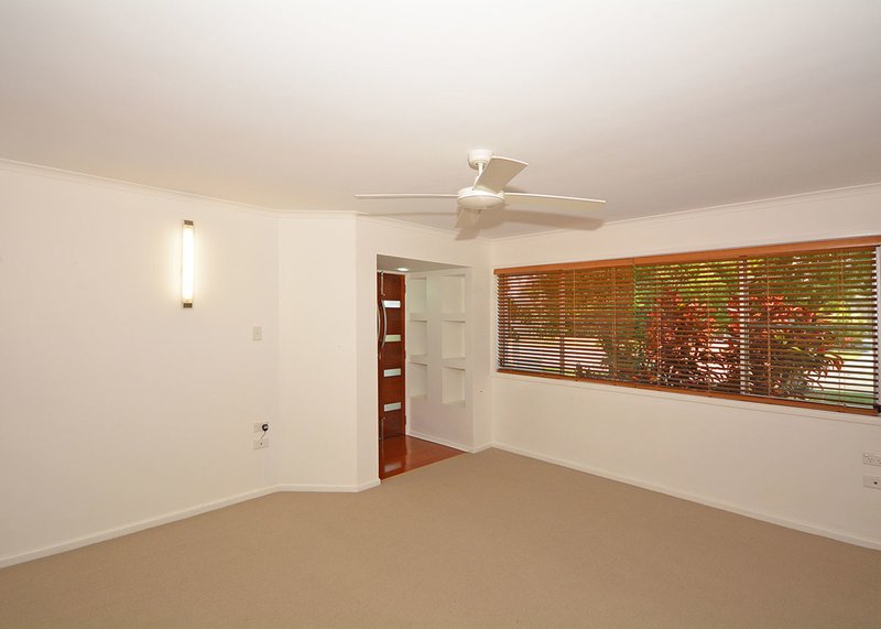 Photo - 69 Long Street, Point Vernon QLD 4655 - Image 8