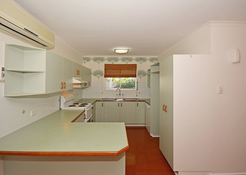 Photo - 69 Long Street, Point Vernon QLD 4655 - Image 11