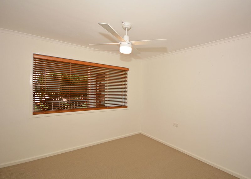 Photo - 69 Long Street, Point Vernon QLD 4655 - Image 17