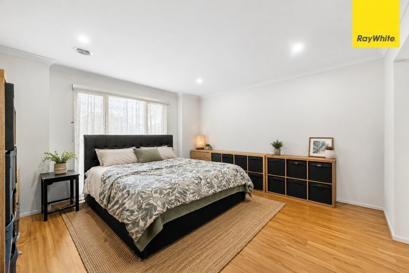 Photo - 69 Long Tree Drive, Harkness VIC 3337 - Image 2