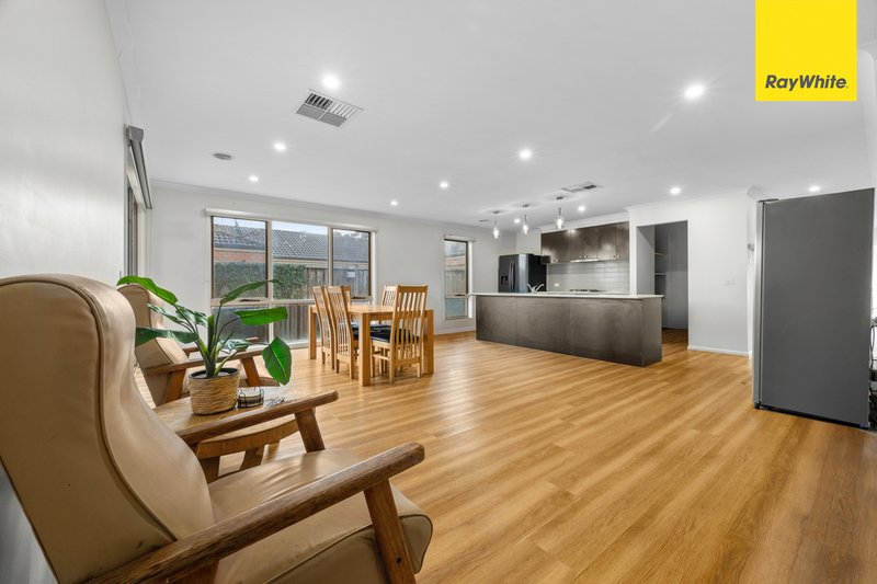 Photo - 69 Long Tree Drive, Harkness VIC 3337 - Image 7