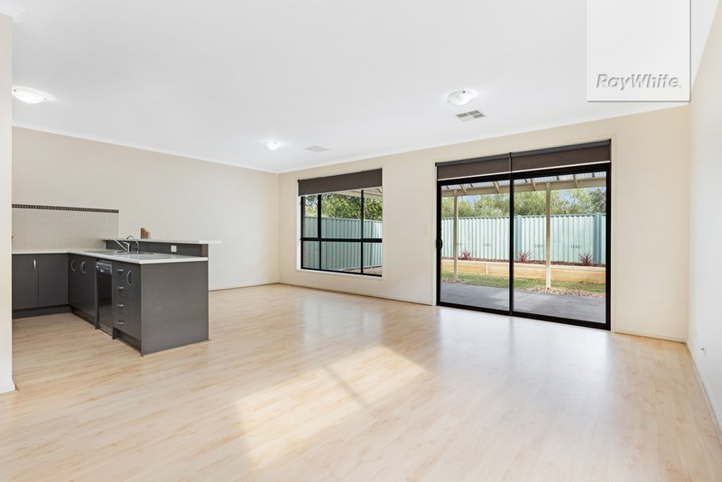 Photo - 69 Lord Howe Crescent, Mawson Lakes SA 5095 - Image 3