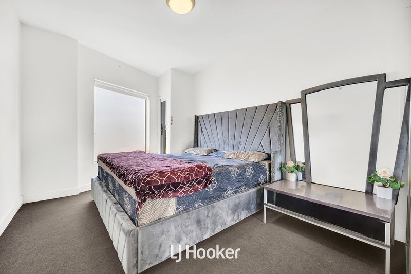 Photo - 6/9 Mcfarlane Crescent, Dandenong VIC 3175 - Image 6