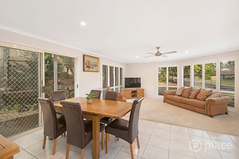 Photo - 69 Mirbelia Street, Kenmore Hills QLD 4069 - Image 4